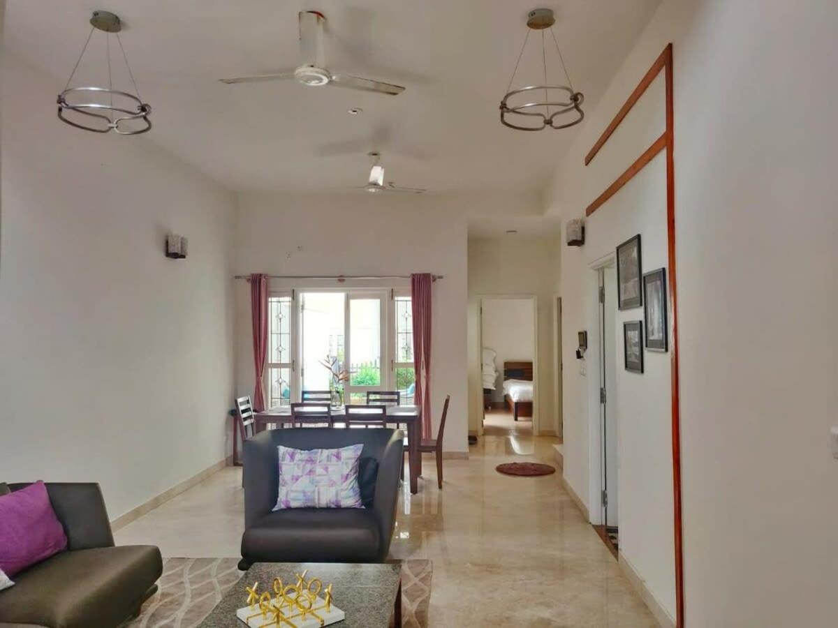 העיר בנגלור Welcome To Serenity-Luxury Villa At Prestige Augusta Golf Village מראה חיצוני תמונה