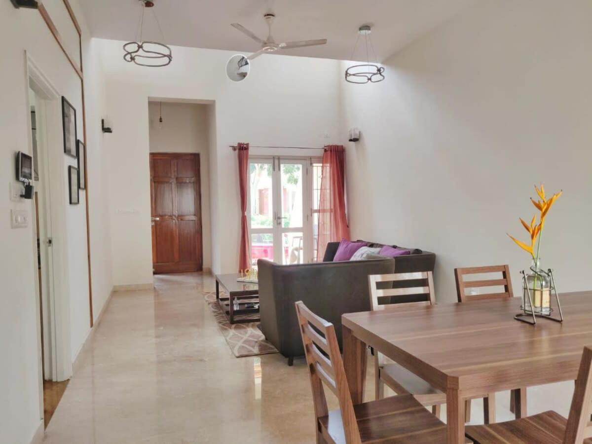 העיר בנגלור Welcome To Serenity-Luxury Villa At Prestige Augusta Golf Village מראה חיצוני תמונה